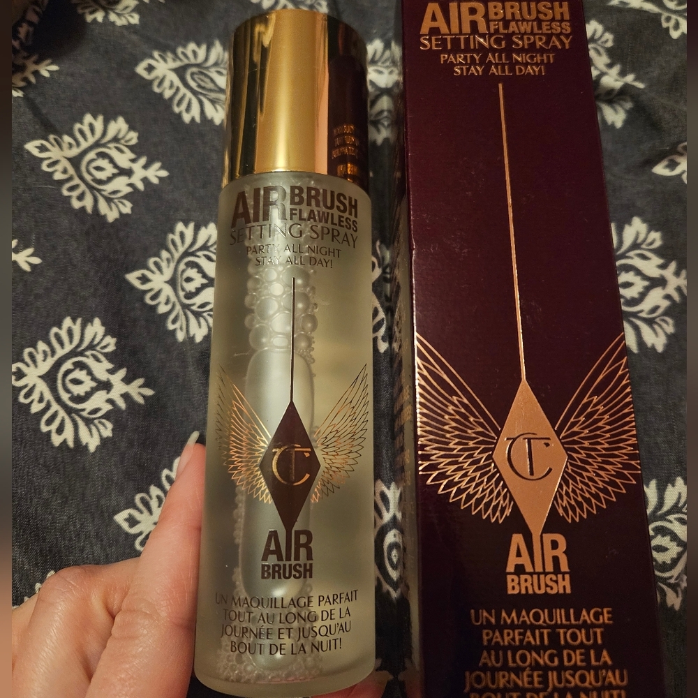 NWT Charlotte Tilbury Flawless Hydrating and Waterproof Setting Spray